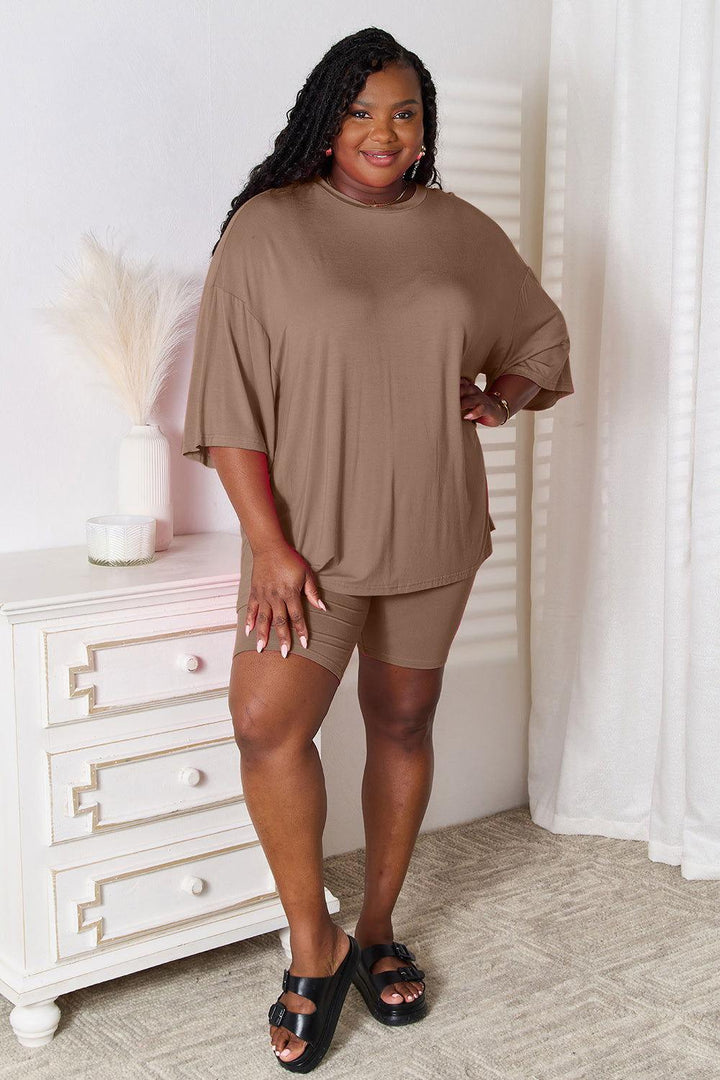 Basic Bae Full Size Soft Rayon Three-Quarter Sleeve Top and Shorts Set - JOWLILI