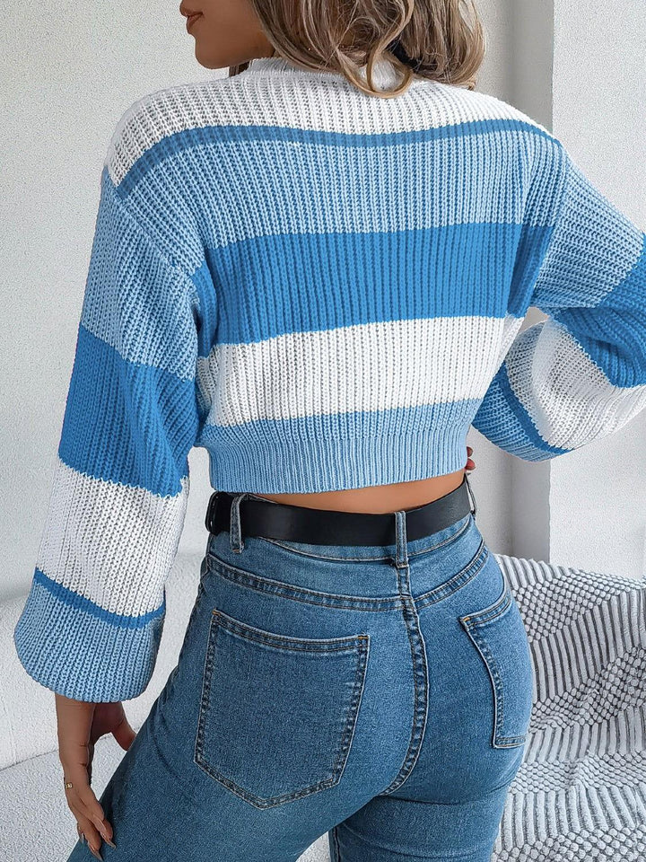 Color Block Round Neck Cropped Sweater - JOWLILI