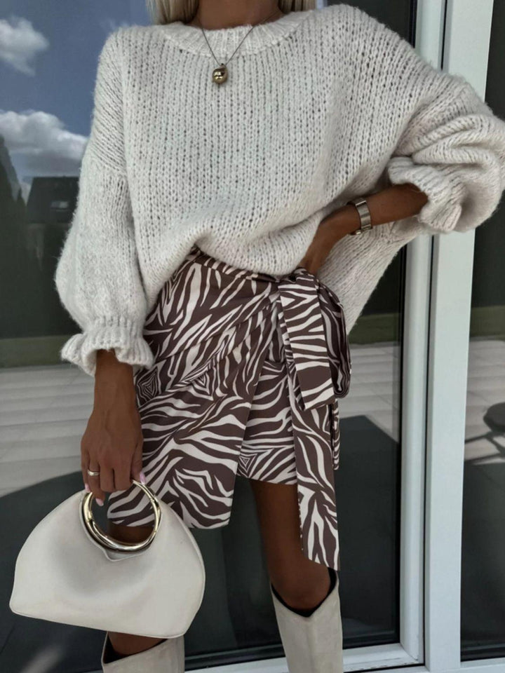 Round Neck Long Sleeve Sweater - JOWLILI
